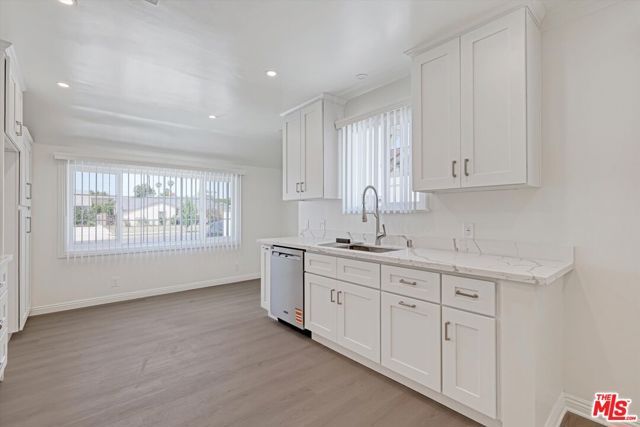 7026 Colbath Avenue, Van Nuys (los Angeles), CA 91405