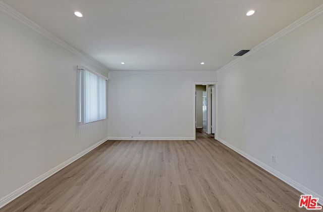 7026 Colbath Avenue, Van Nuys (los Angeles), CA 91405