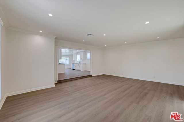 7026 Colbath Avenue, Van Nuys (los Angeles), CA 91405