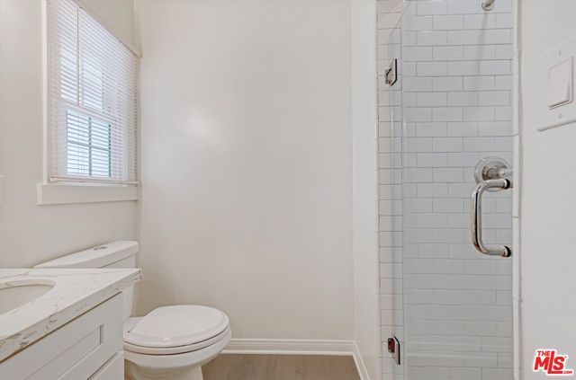 7026 Colbath Avenue, Van Nuys (los Angeles), CA 91405