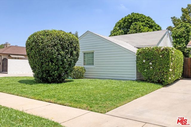 7026 Colbath Avenue, Van Nuys (los Angeles), CA 91405