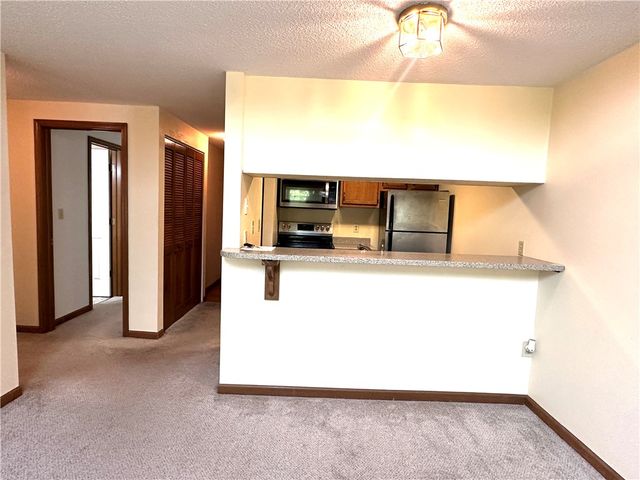 4745 Chestnut Ridge Road 8, Amherst, NY 14228