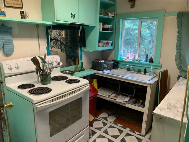 2423 L Quinns Meadow Rd, Colville, WA 99114