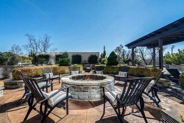 2277 Peachtree NE Road 408, Atlanta, GA 30309