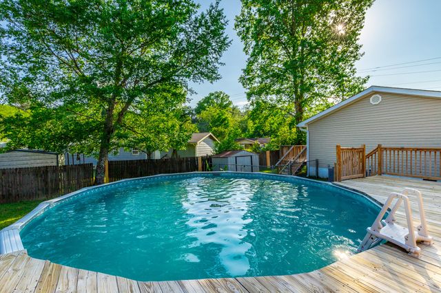 25 S Jenkins Road, Chickamauga, GA 30707