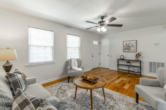 25 S Jenkins Road, Chickamauga, GA 30707