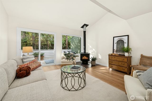 231 NW Shepard Way, Bainbridge Island, WA 98110