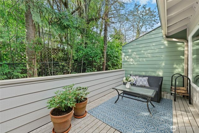 231 NW Shepard Way, Bainbridge Island, WA 98110