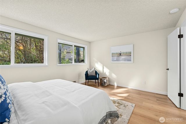 231 NW Shepard Way, Bainbridge Island, WA 98110