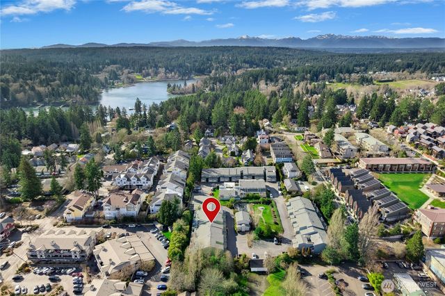 231 NW Shepard Way, Bainbridge Island, WA 98110