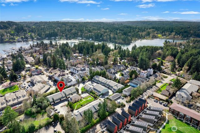 231 NW Shepard Way, Bainbridge Island, WA 98110