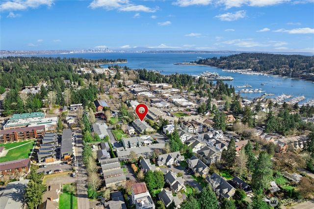 231 NW Shepard Way, Bainbridge Island, WA 98110
