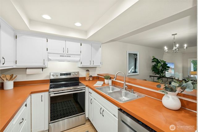 231 NW Shepard Way, Bainbridge Island, WA 98110