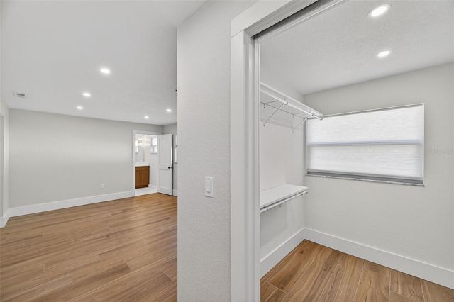 1713 CONNECTICUT AVENUE NE, St Petersburg, FL 33703