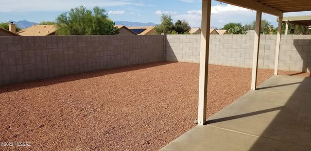9395 E Lochnay Lane, Tucson, AZ 85747