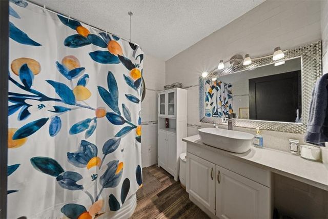 3224 Barber Avenue, Kansas City, KS 66106