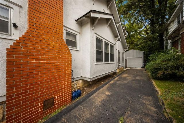 3224 Barber Avenue, Kansas City, KS 66106