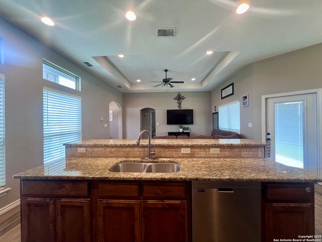 1729 Vista View, Pleasanton, TX 78064