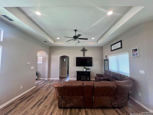 1729 Vista View, Pleasanton, TX 78064