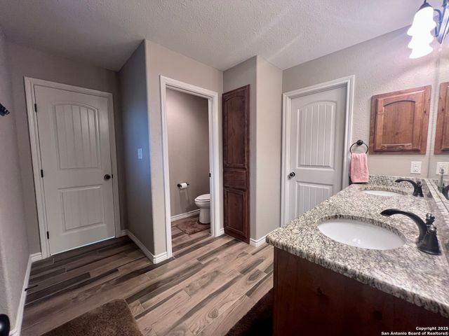 1729 Vista View, Pleasanton, TX 78064