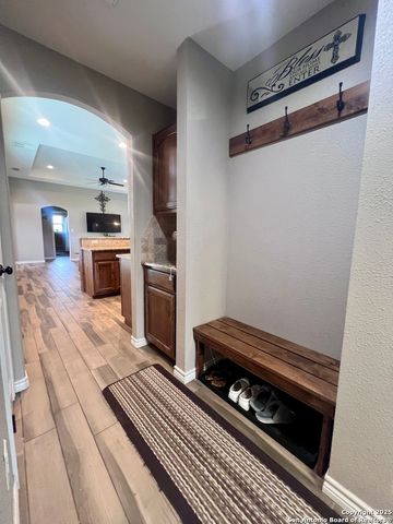 1729 Vista View, Pleasanton, TX 78064