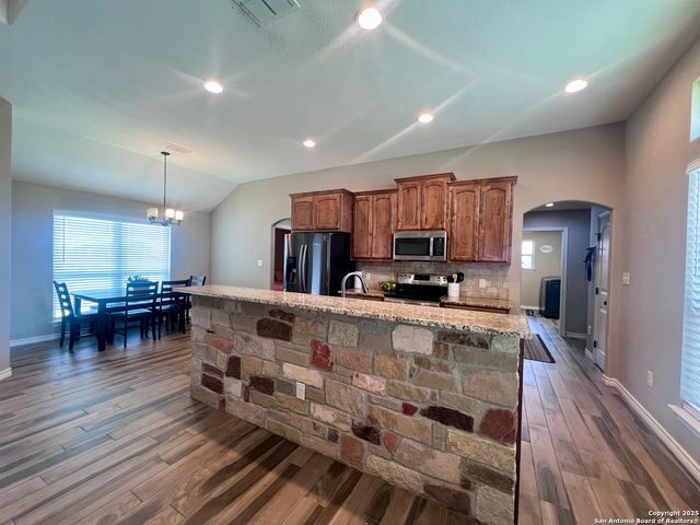 1729 Vista View, Pleasanton, TX 78064