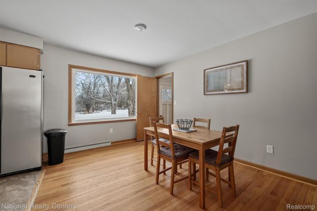 4264 Woodstock Road, Waterford Charter Township, MI 48328