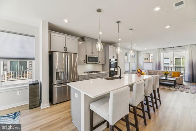 5600 HYATTSVILLE DR, Hyattsville, MD 20782
