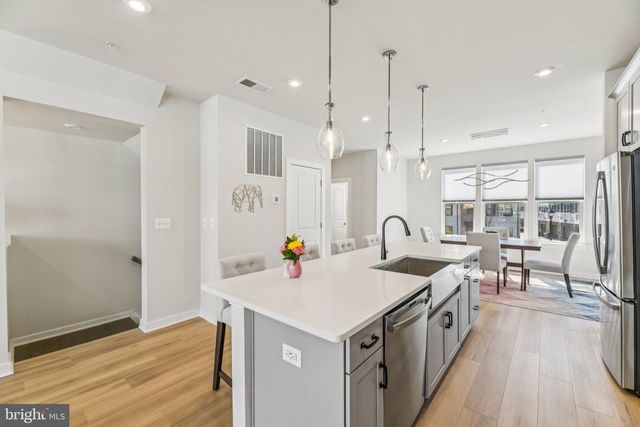 5600 HYATTSVILLE DR, Hyattsville, MD 20782