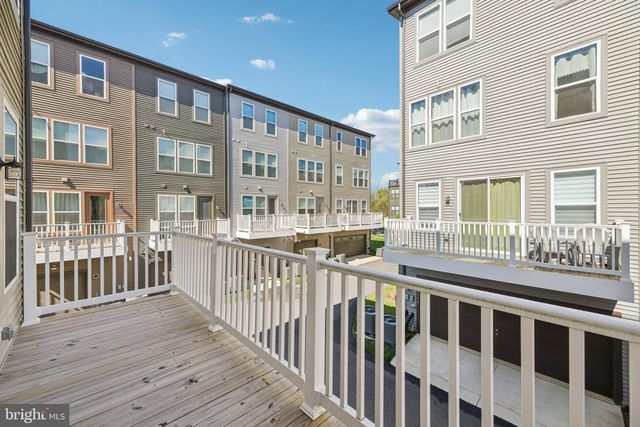 5600 HYATTSVILLE DR, Hyattsville, MD 20782