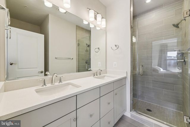5600 HYATTSVILLE DR, Hyattsville, MD 20782
