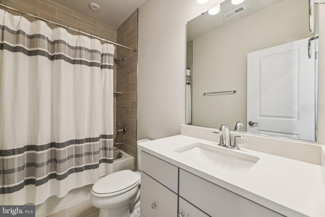 5600 HYATTSVILLE DR, Hyattsville, MD 20782