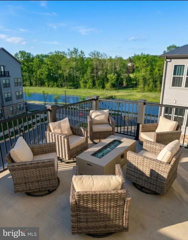 5600 HYATTSVILLE DR, Hyattsville, MD 20782