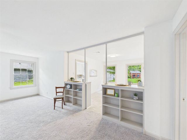 2610 S Crockett Street, La Marque, TX 77568