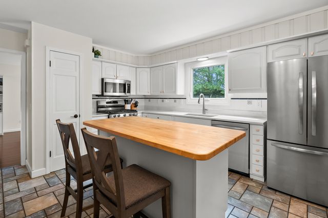 6648 Cypress Street, Portage, MI 49024