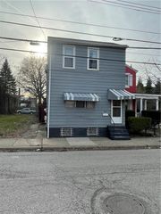 1513 Manhattan St, Manchester, PA 15233