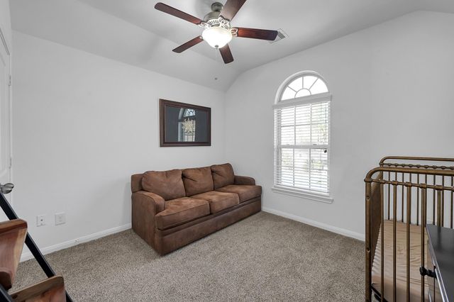 204 Lake Estates Drive, Montgomery, TX 77356