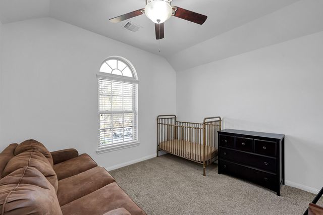 204 Lake Estates Drive, Montgomery, TX 77356