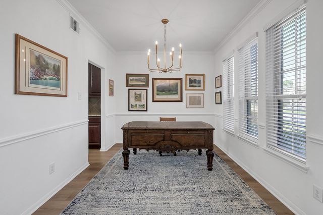 204 Lake Estates Drive, Montgomery, TX 77356