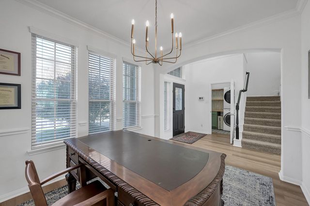 204 Lake Estates Drive, Montgomery, TX 77356