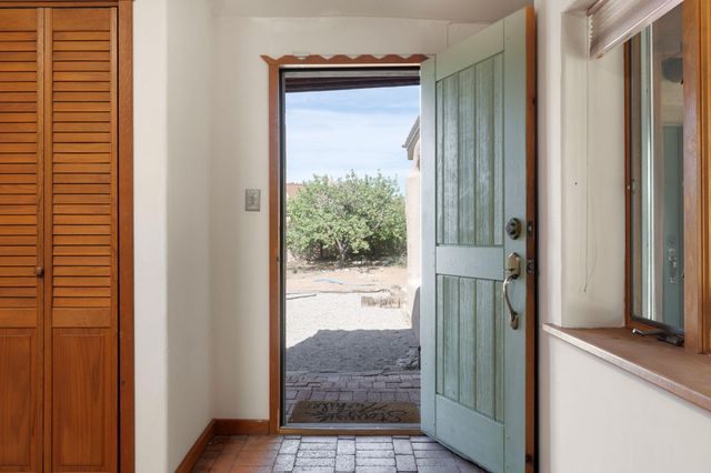 2918 Mountain Road NW, Albuquerque, NM 87104