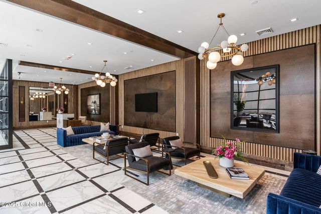 19 Washington Street 354 B3, Saratoga Springs, Inside, NY 12866