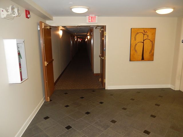 1800 Huntington Boulevard AE615, Hoffman Estates, IL 60169