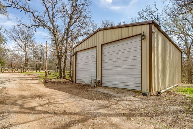 1615 Sanger Drive, Springtown, TX 76082