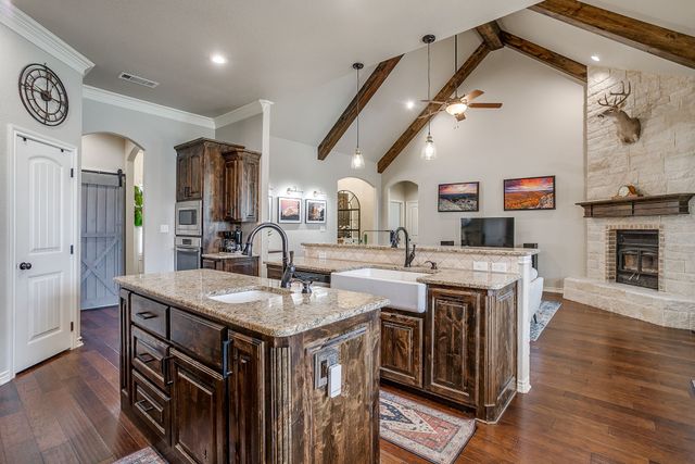 1615 Sanger Drive, Springtown, TX 76082