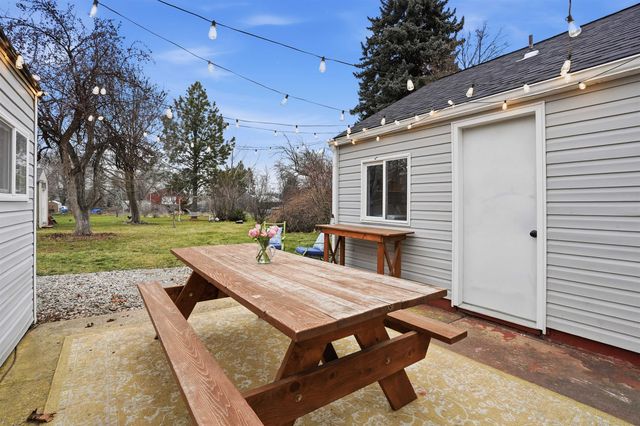 8915 E Cataldo Ave, Spokane Valley, WA 99212