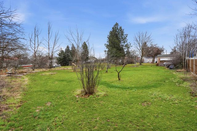 8915 E Cataldo Ave, Spokane Valley, WA 99212