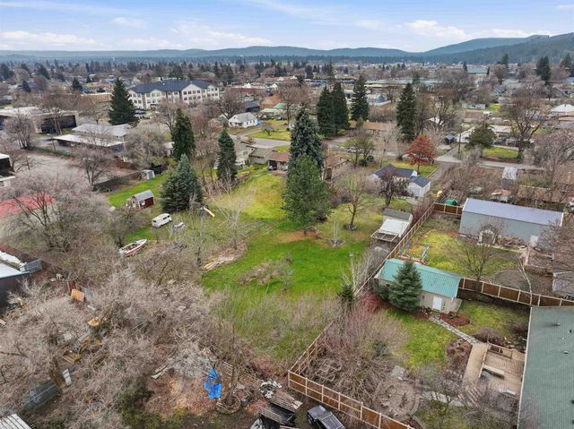 8915 E Cataldo Ave, Spokane Valley, WA 99212