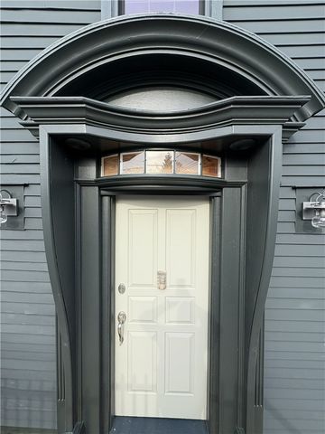 24 Houston Avenue, Newport, RI 02840