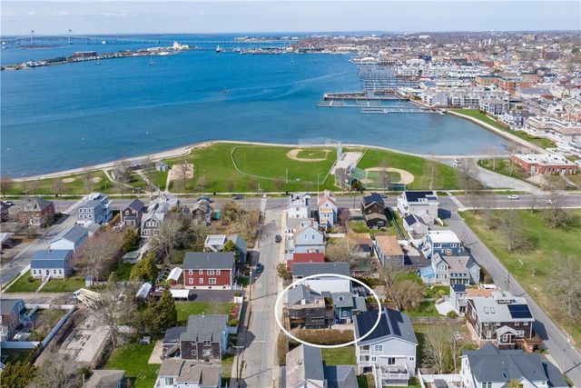 24 Houston Avenue, Newport, RI 02840